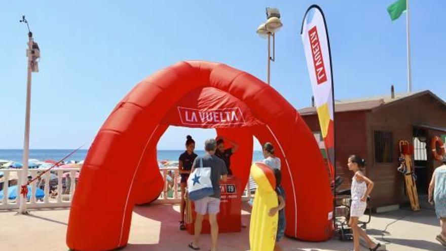 Torrevieja se vuelca con La Vuelta