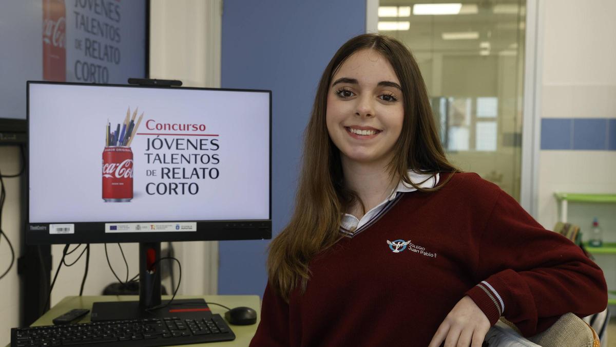 Gisela López, en un aula del colegio Juan Pablo II-San Miguel.