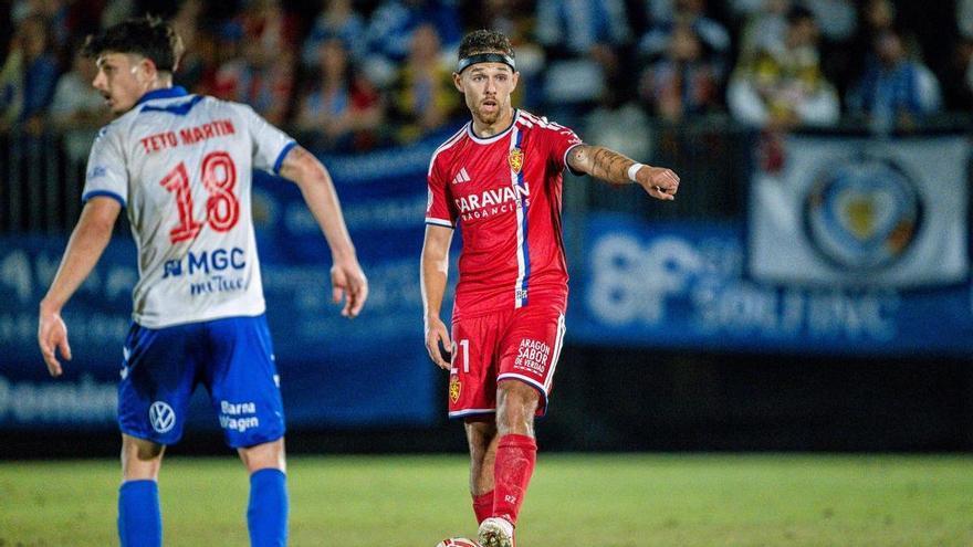 La bendita cabeza de Diego: esta es la razón por la que el central del Real Zaragoza sigue luciendo una cinta