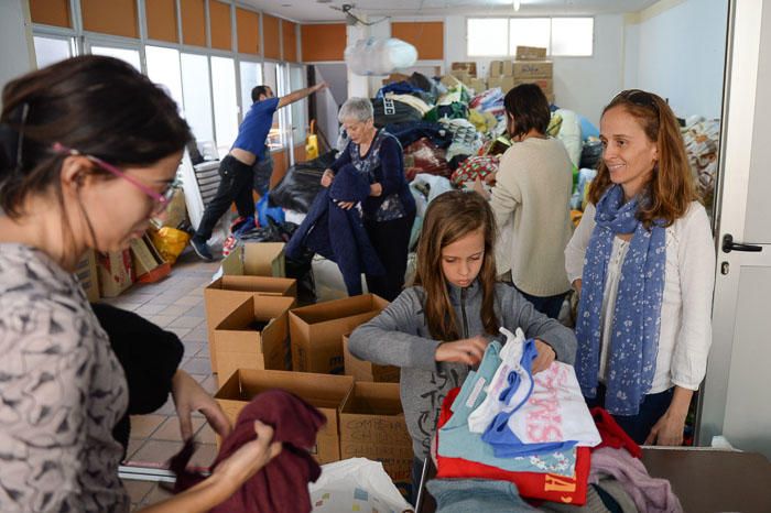 RECOGIDA DE ABRIGOS Y ALIMENTOS PARA REFUGIADOS