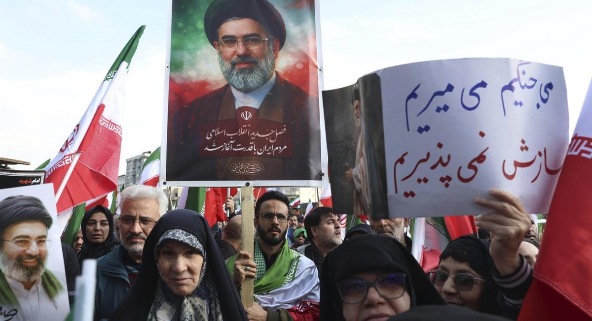 Khamenei defensa el bloqueig d’Ormuz i provoca un altre dia negre als mercats