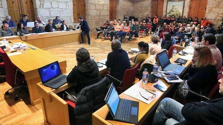 Intervención del presidente del Club Ciclista Ponteareas.  // A.H.