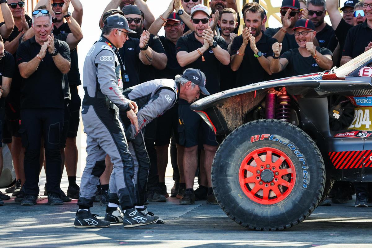 Carlos Sainz conquista su cuarto Dakar