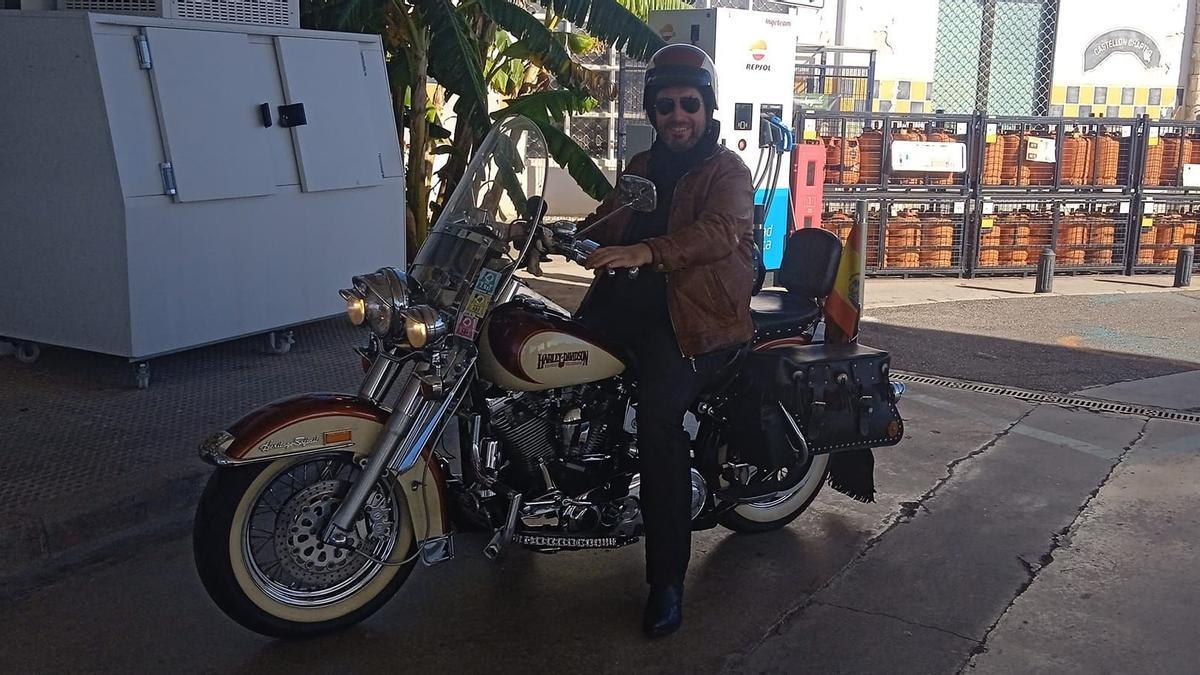 Celador en el Hospital General de Castellón, David era muy querido y acababa de cumplir uno de sus sueños al adquirir una moto Harley.