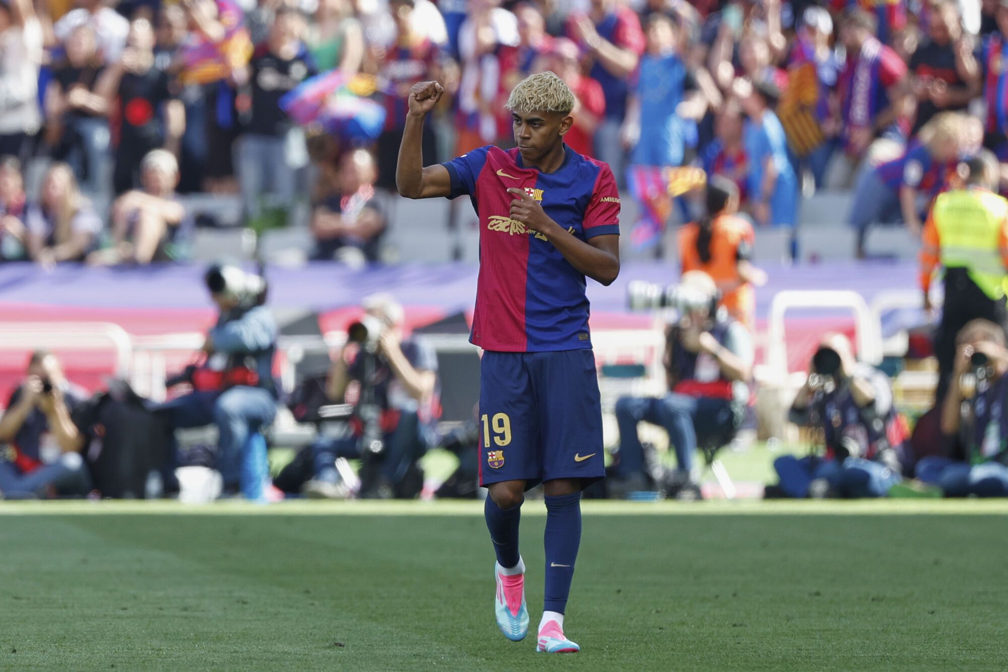 El Clásico de LaLiga EA Sports: Barcelona - Real Madrid.