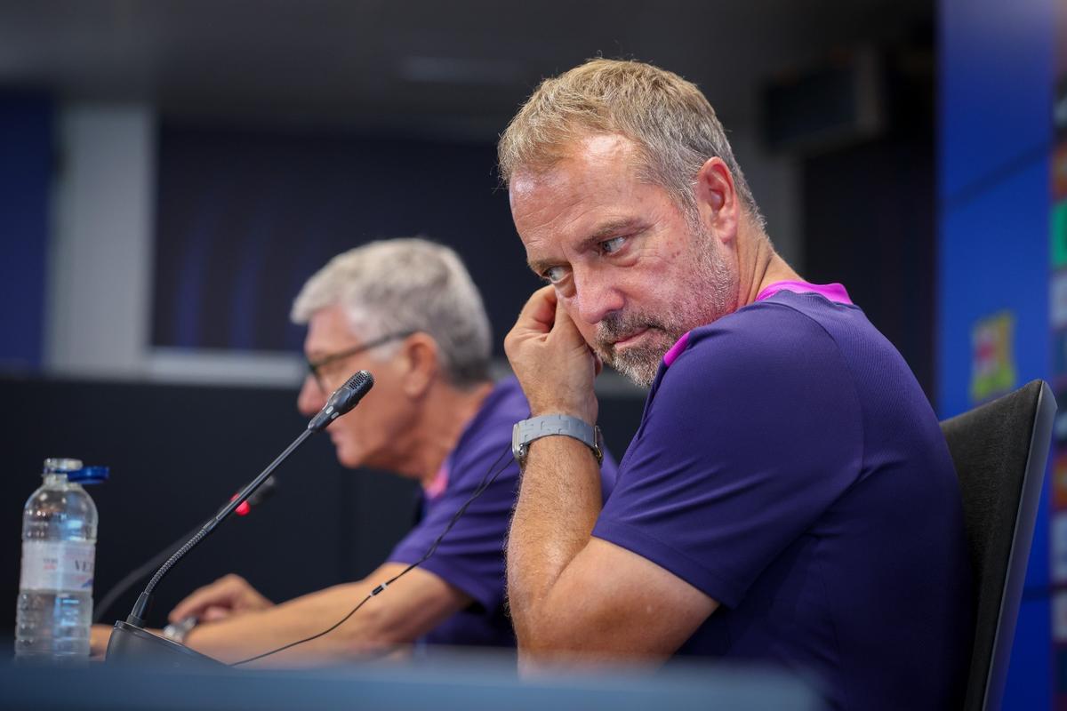 Flick, durante la rueda de prensa