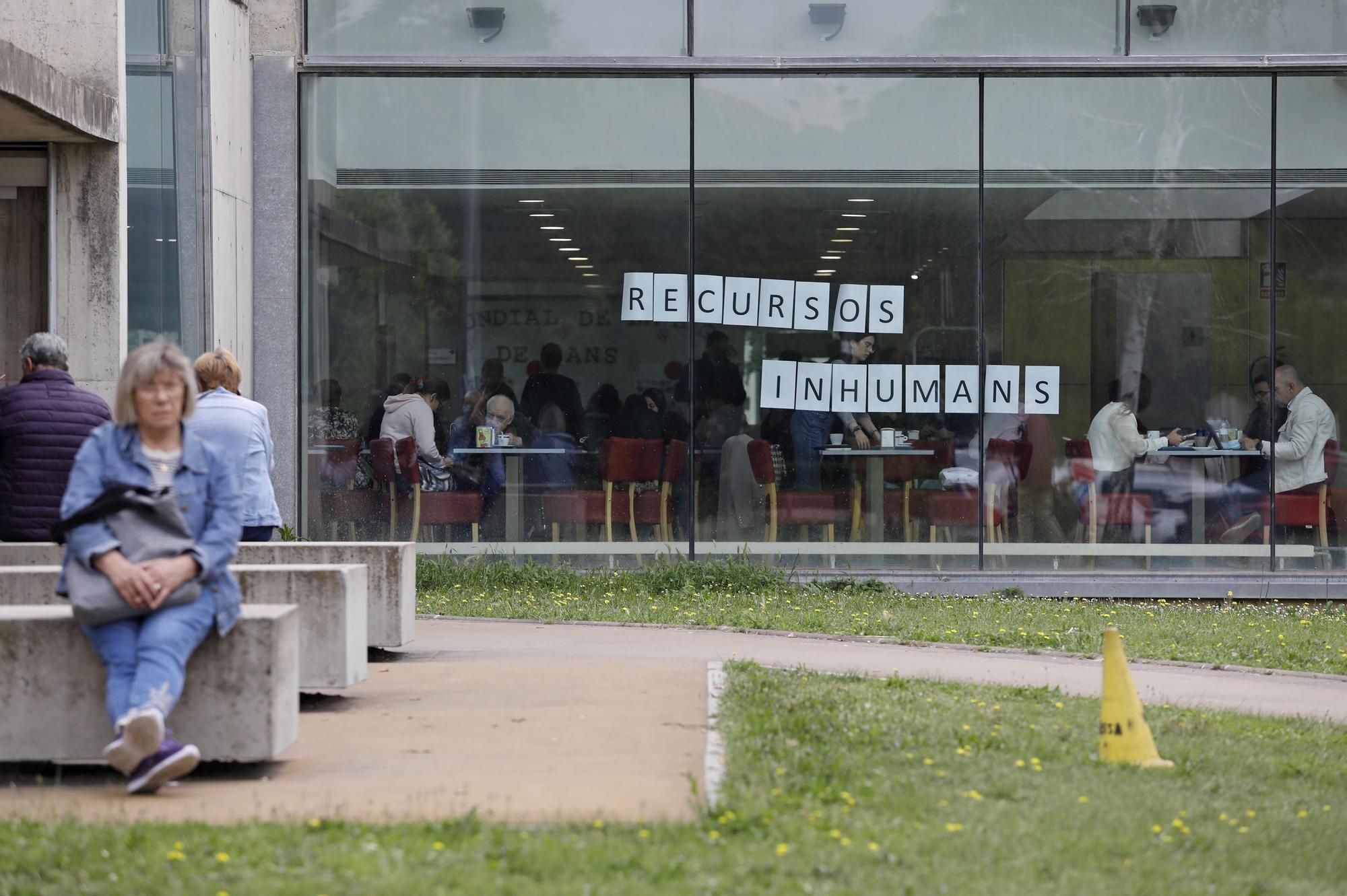 Treballadors de l'hospital Santa Caterina i Salut Mental denuncien que l'empresa s'oposa a negociar