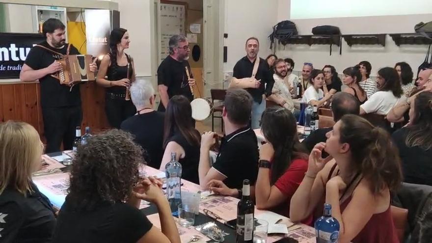 Festa grossa a l'Hostal Càntut a la Fira