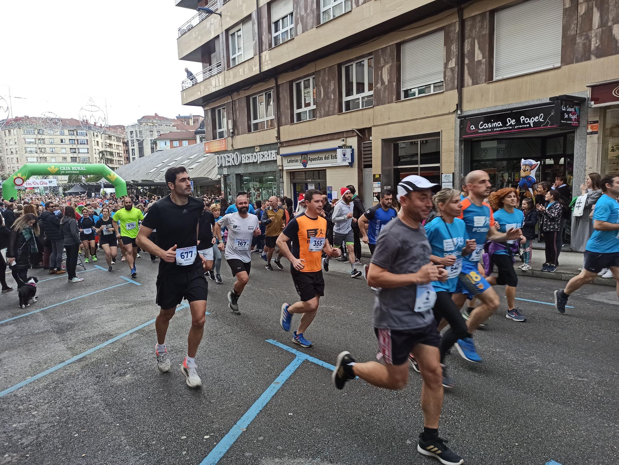 Casi 1.500 participantes disputan la carrera de Fin de Año de Pola de Siero