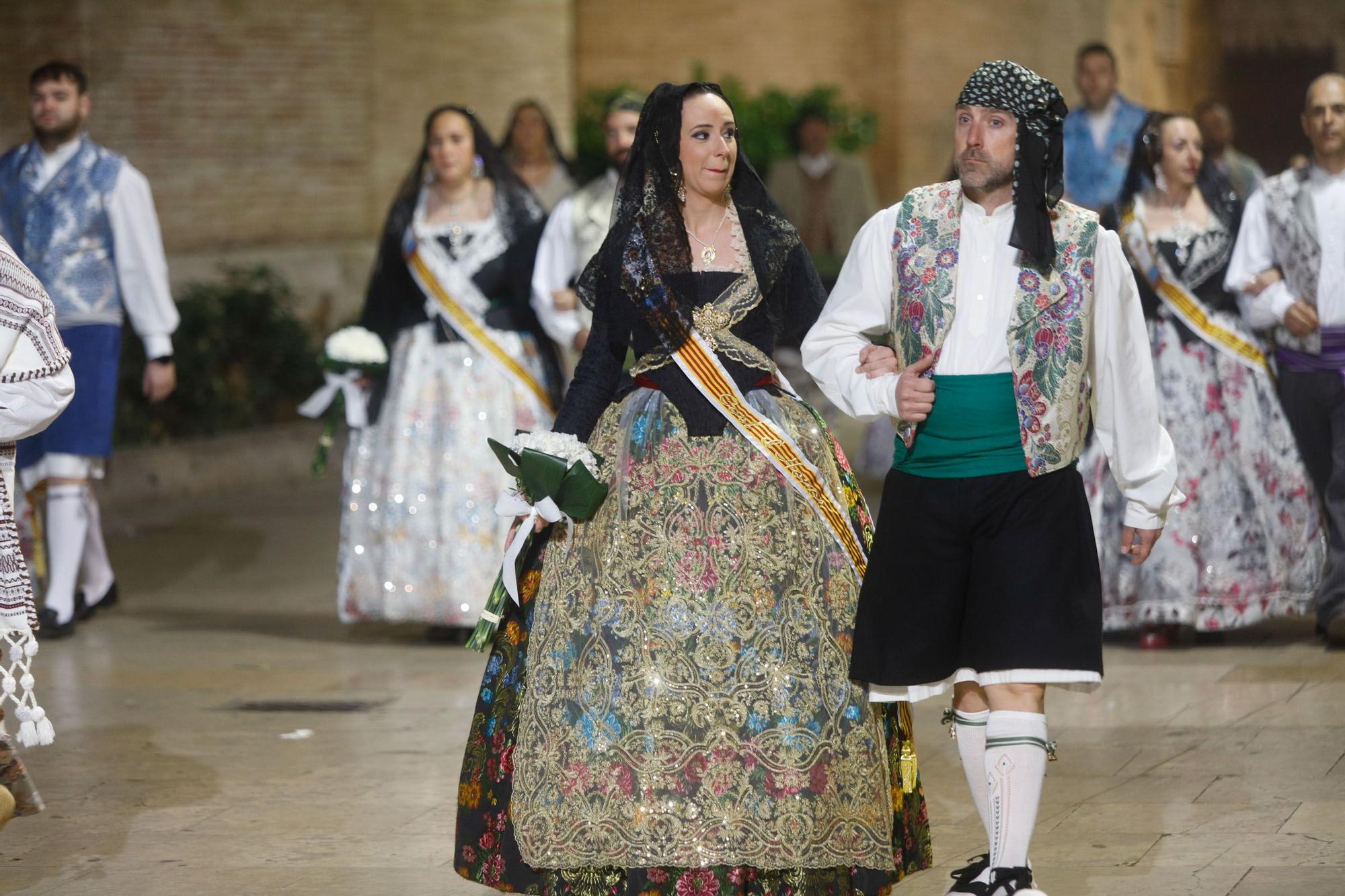 Búscate en el segundo día de la Ofrenda en la calle San Vicente entre las 22 y las 23 horas