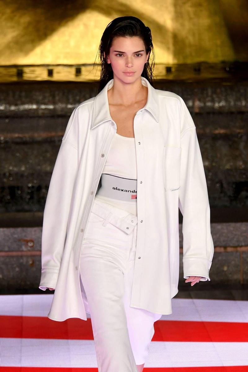 Kendall Jenner con wet hair