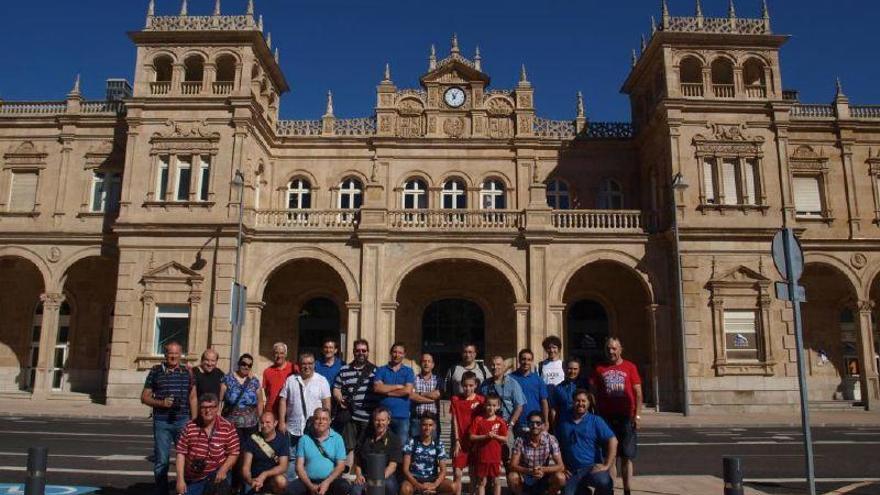 Fotografía de familia del encuentro