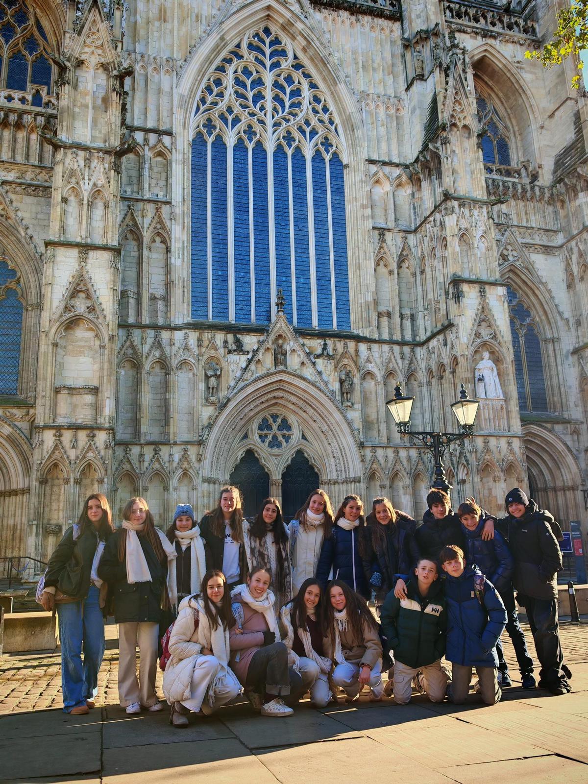 Alumnos del colegio Británico de Aragón participan en una semana de actividades, clases y convivencia en Read School