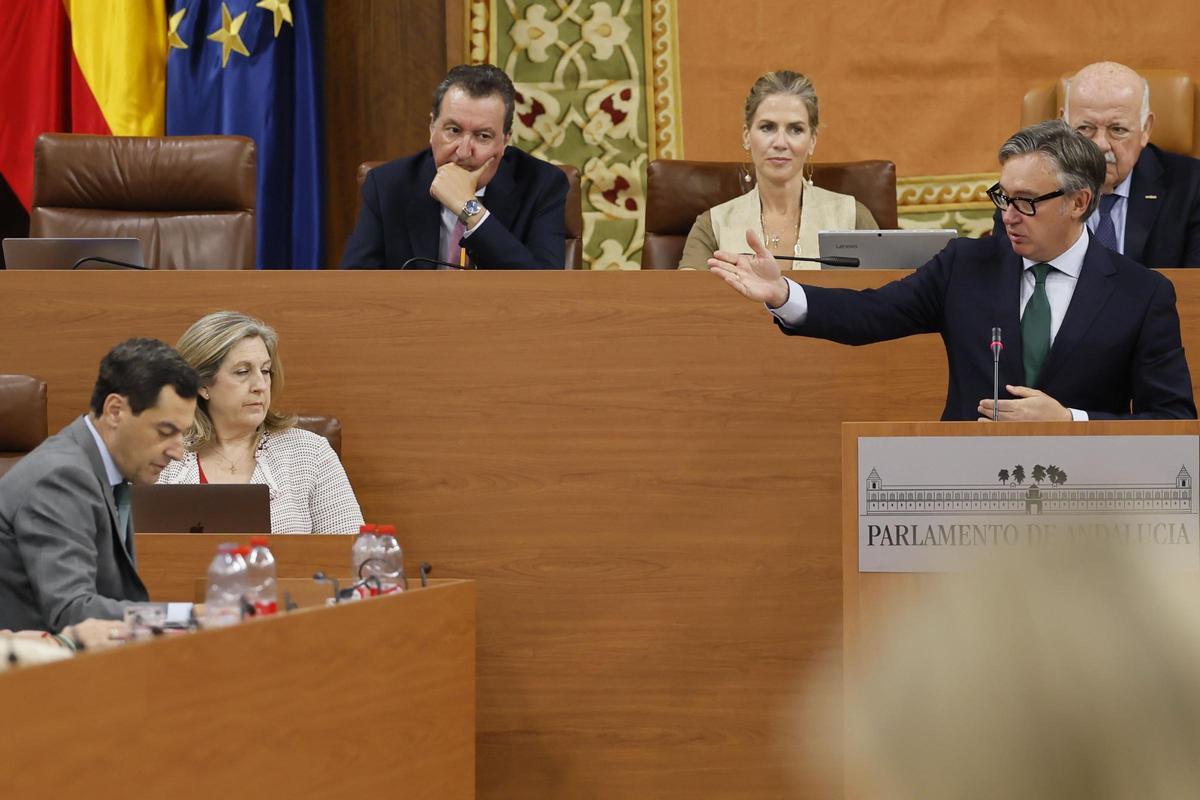 Manuel Gavira interpela a Juanma Moreno en el debate de investidura