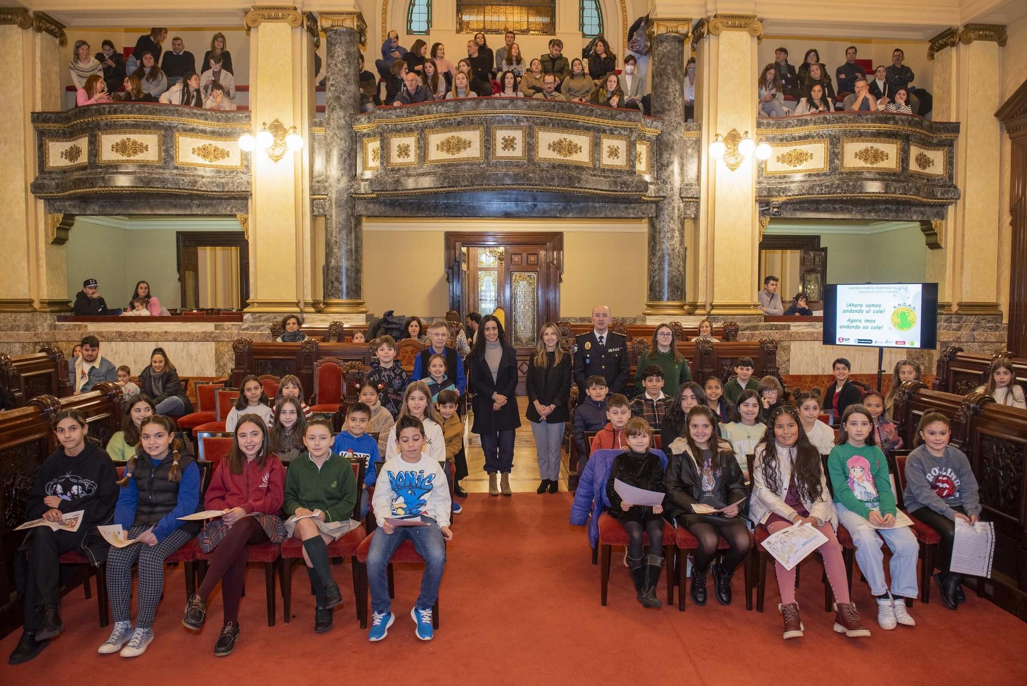 Alumnado coruñés de 14 centros educativos, premiado por su trabajo a favor de la seguridad vial