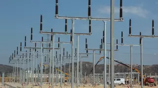 Red Eléctrica llega a tiempo e inicia el montaje eléctrico de la subestación de la gigafactoría