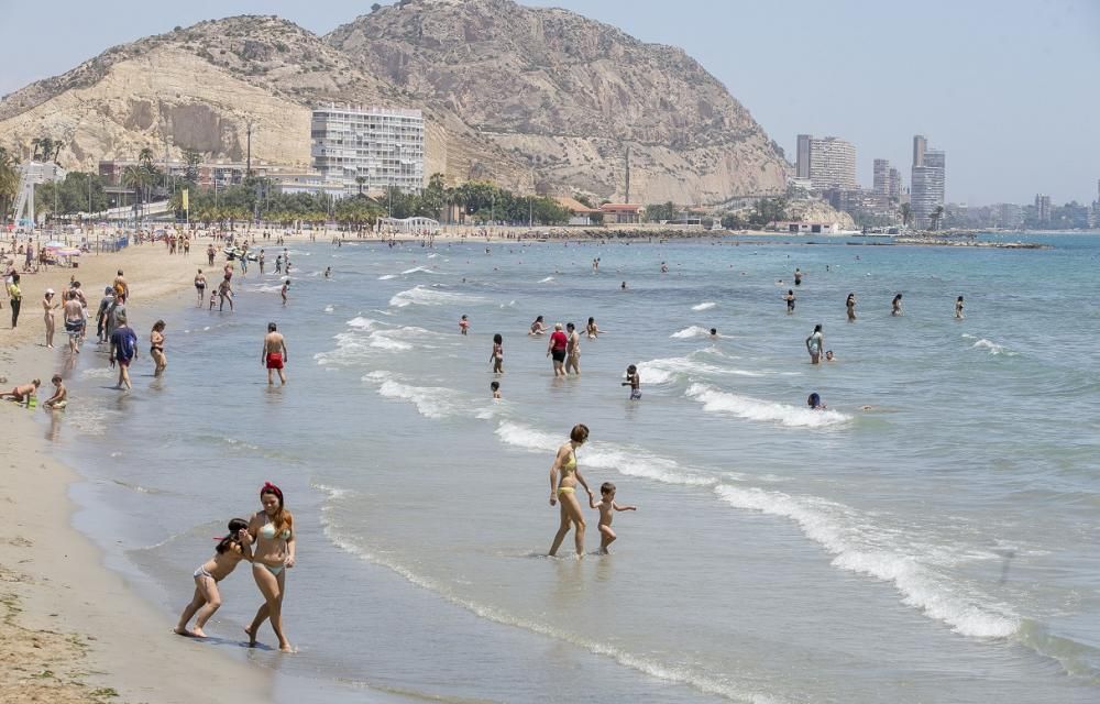 Primer fin de semana de playas abiertas al baño