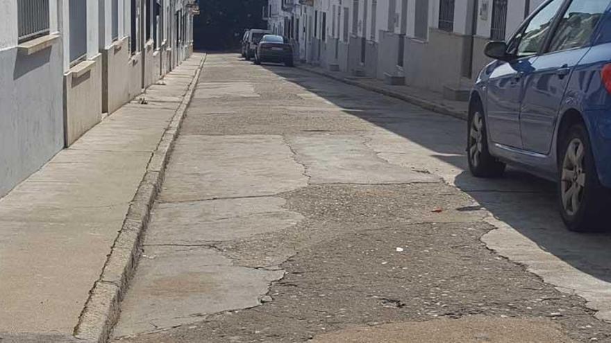 Realizan obras en la calle que Jaraíz tiene dedicada al obispo Manzano