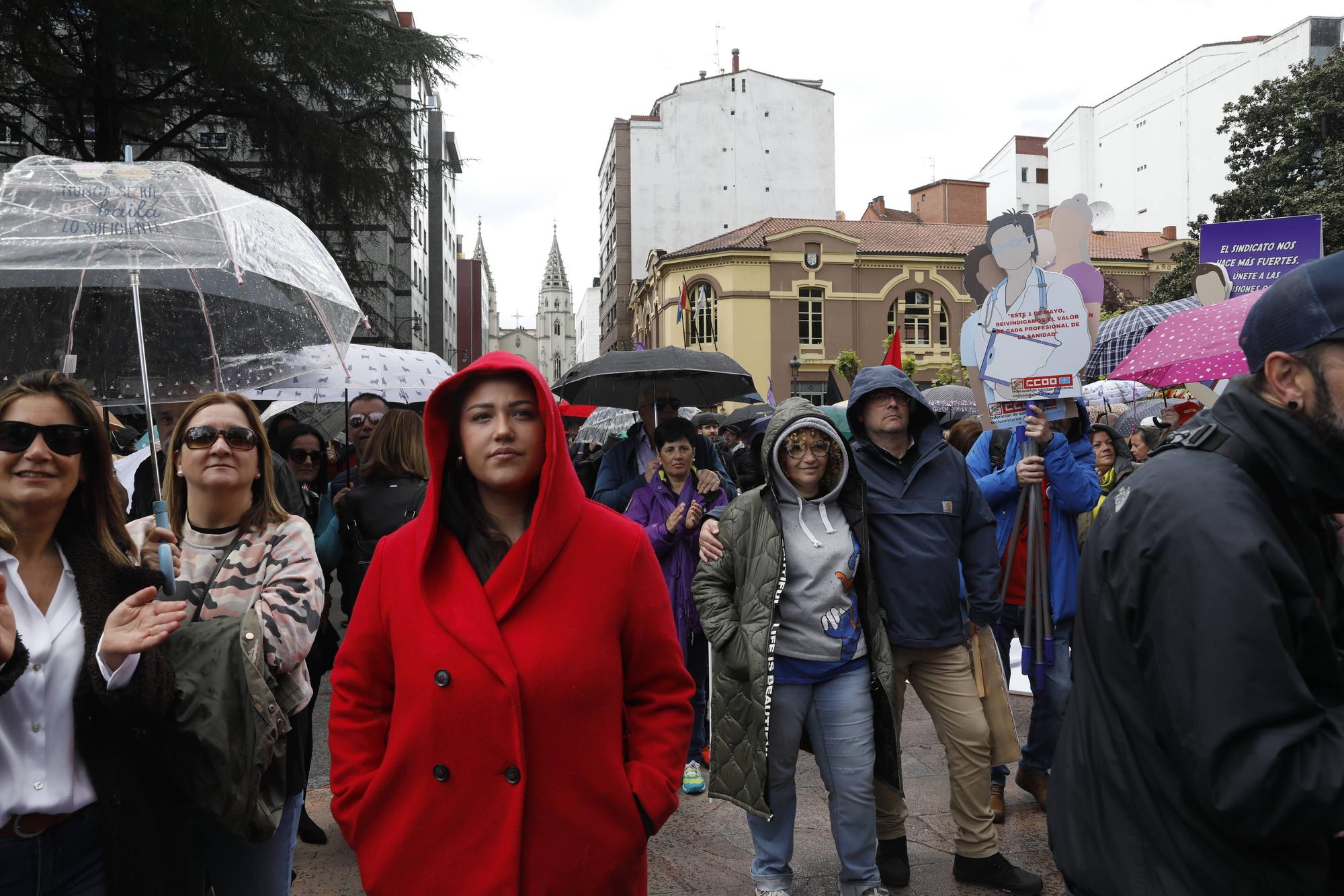 Manifestación de los sindicatos mayoritarios en Langreo por el 1 de mayo.