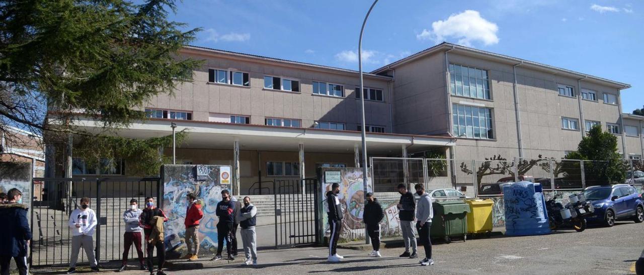 El nombre anterior rendía tributo a la figura de un histórico director del centro carrilexo. |