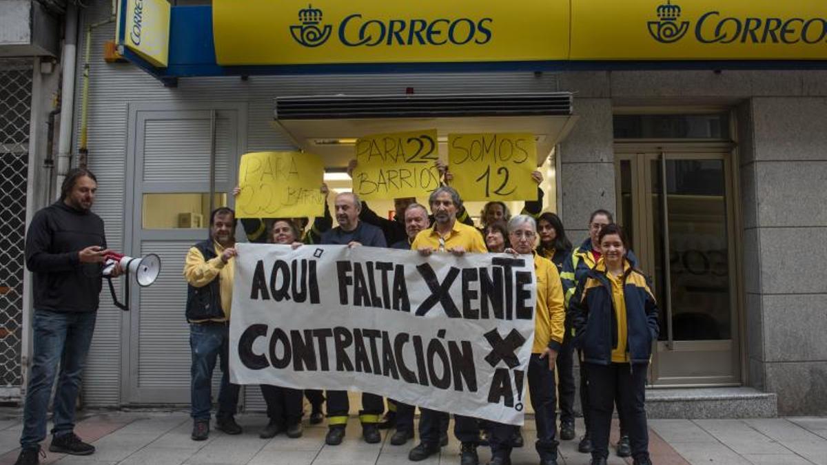 El Gobierno ha aprobado un Real Decreto-Ley que incluye medidas para garantizar la continuidad de Correos a corto plazo.