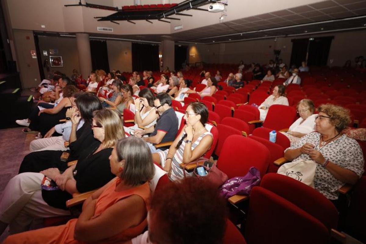 Asistentes al acto, celebrado en Can Ventosa. | J.A.RIERA