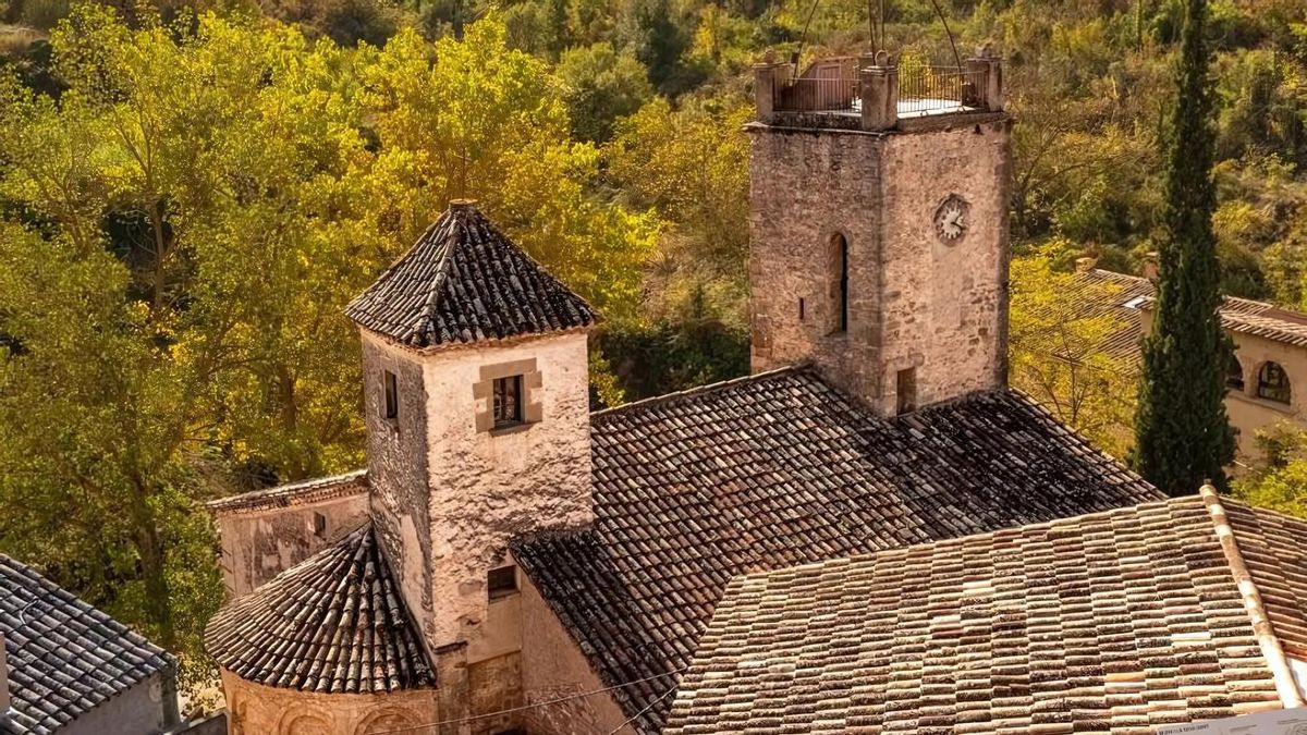 Ni Besalú ni Peratallada: el pueblo medieval más bonito de Cataluña es un desconocido que esconde un laberinto de callejuelas
