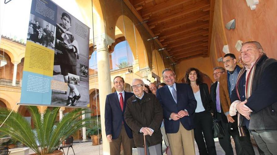 Una exposición recorre la vida y la trayectoria de Ricardo Molina