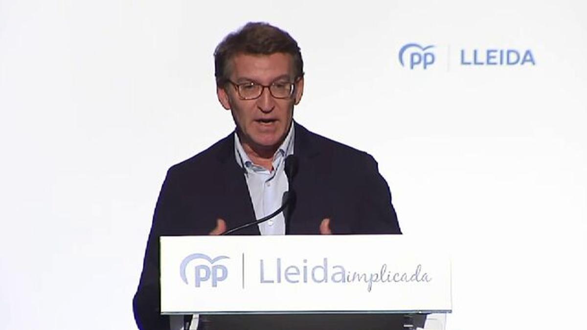 Feijóo acusa a Sánchez de utilizar los PGE para "atajar la crisis permanente dentro de su Gobierno y con sus socios parlamentarios".