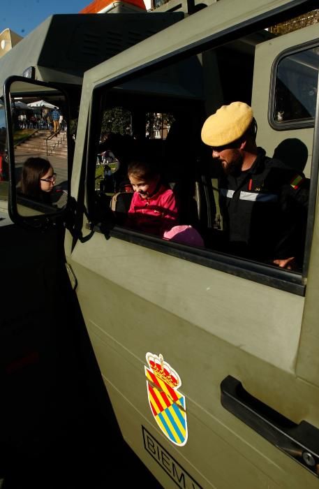 La Unidad Militar de Emergencias visita Posada de Llanera.