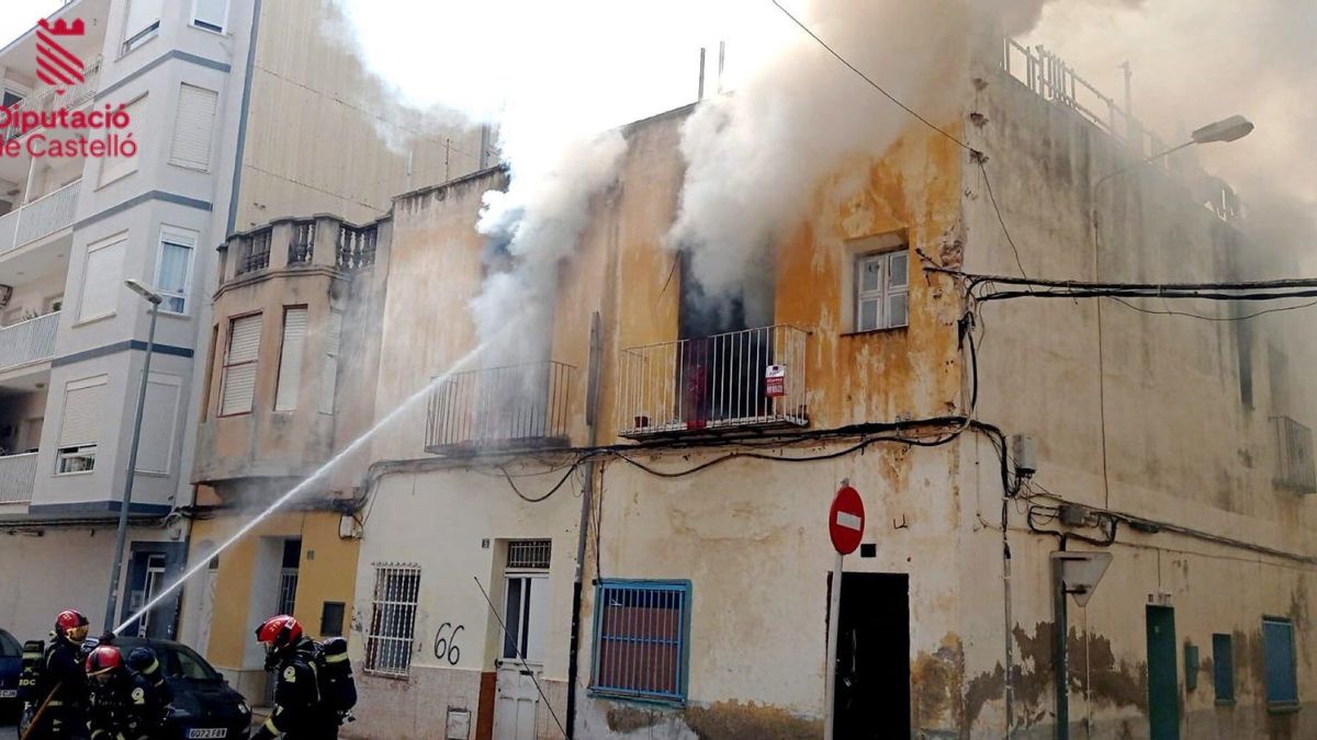 El fuego estaba muy desarrollado a la llegada de los bomberos