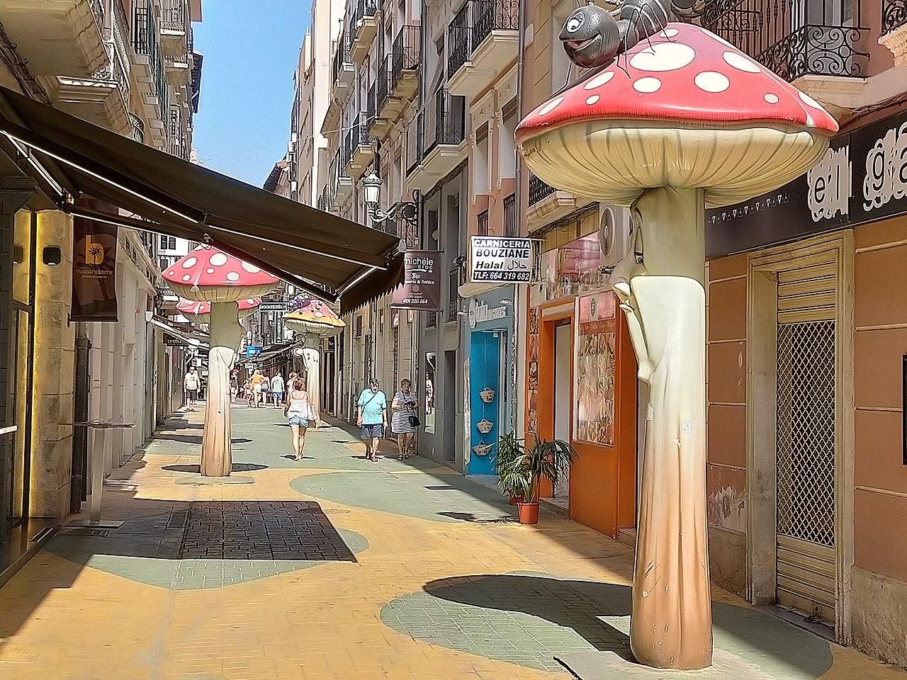 La calle de San Francisco o de las Setas en Alicante