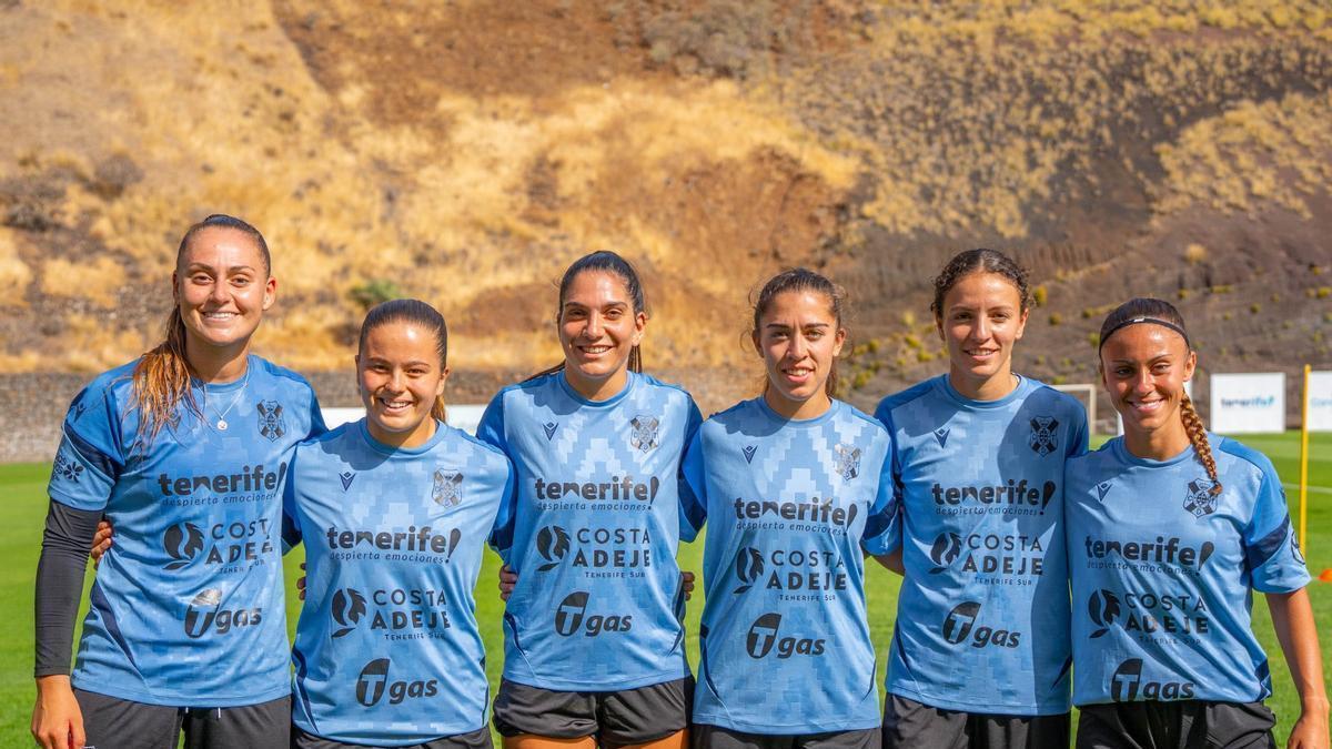 Sara Niz, Lidia Sánchez, Naara Miranda, Noelia Salazar, Yaretzi, Adriana Méndez y Ainhoa Delgado.