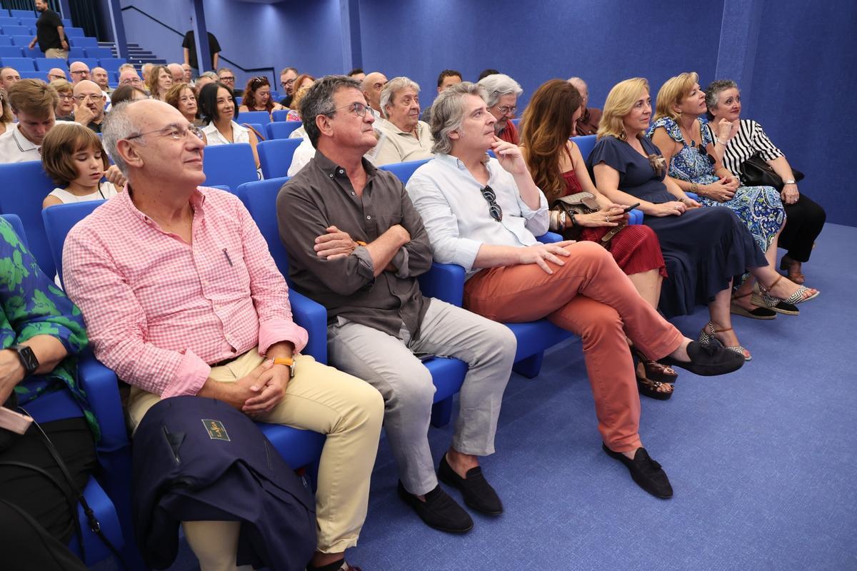 Inauguración de INFotoperiodistas ALC 25 en el Club INFORMACIÓN