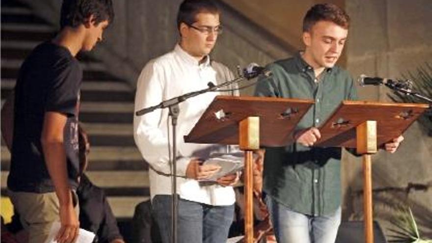 Rosa Leveroni musicada a la Nit de Poetes de Girona