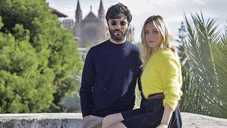 Los actores protagonistas, Ãngela Cremonte y Javier Rey, ayer en Palma.