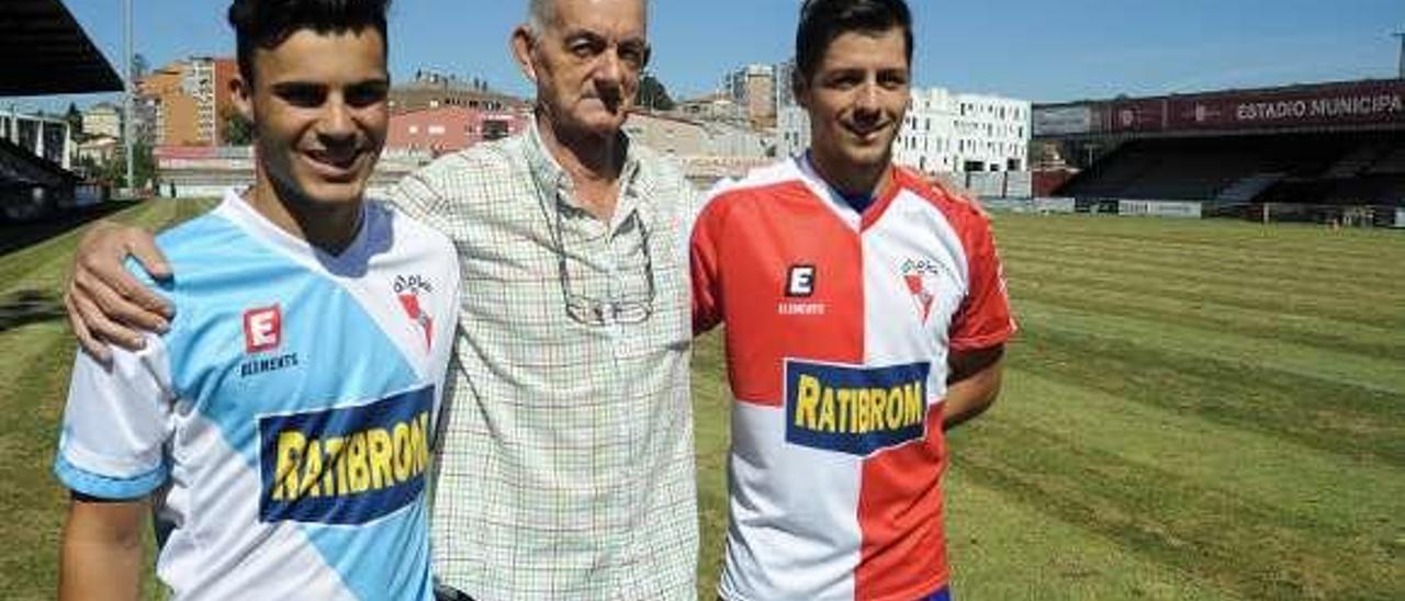 Presentación de Carlos Torrado y Javi Nogueira en A Lomba. // I. A.