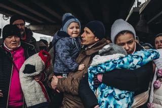 Del papiloma al covid: las vacunas que necesitarán los niños refugiados cuando lleguen a España