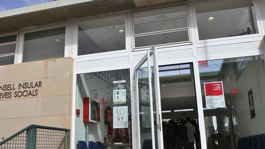 La UCA, situada en el centro de Servicios Sociales de Cas Serres, ha reanudado la actividad presencial para la mayoría de casos.