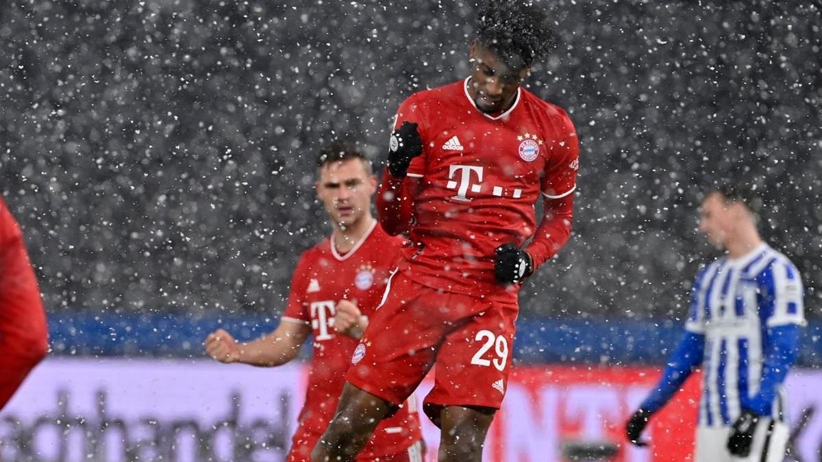 Coman celebra el 0-1 frente al Hertha