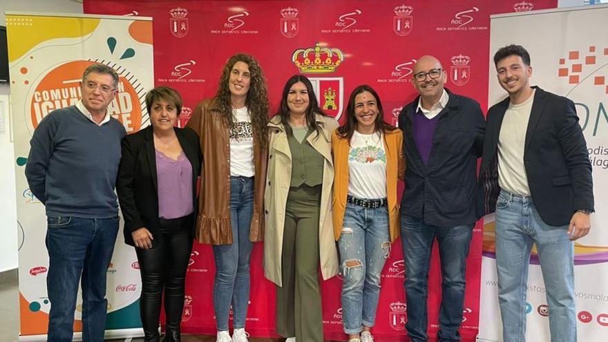 Málaga exhibe comunicación, igualdad y deporte femenino