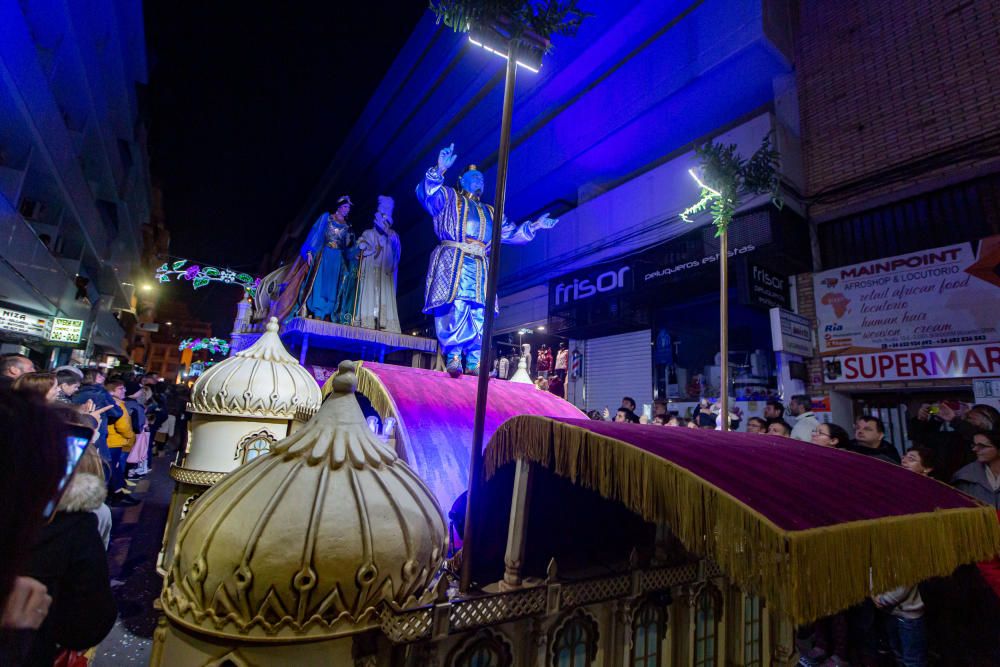 Así fue la cabalgata de Reyes en Benidorm