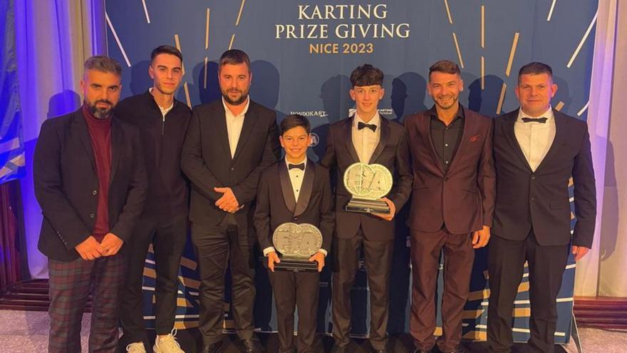 Christian Costoya recibe el premio de la FIA Karting en Niza