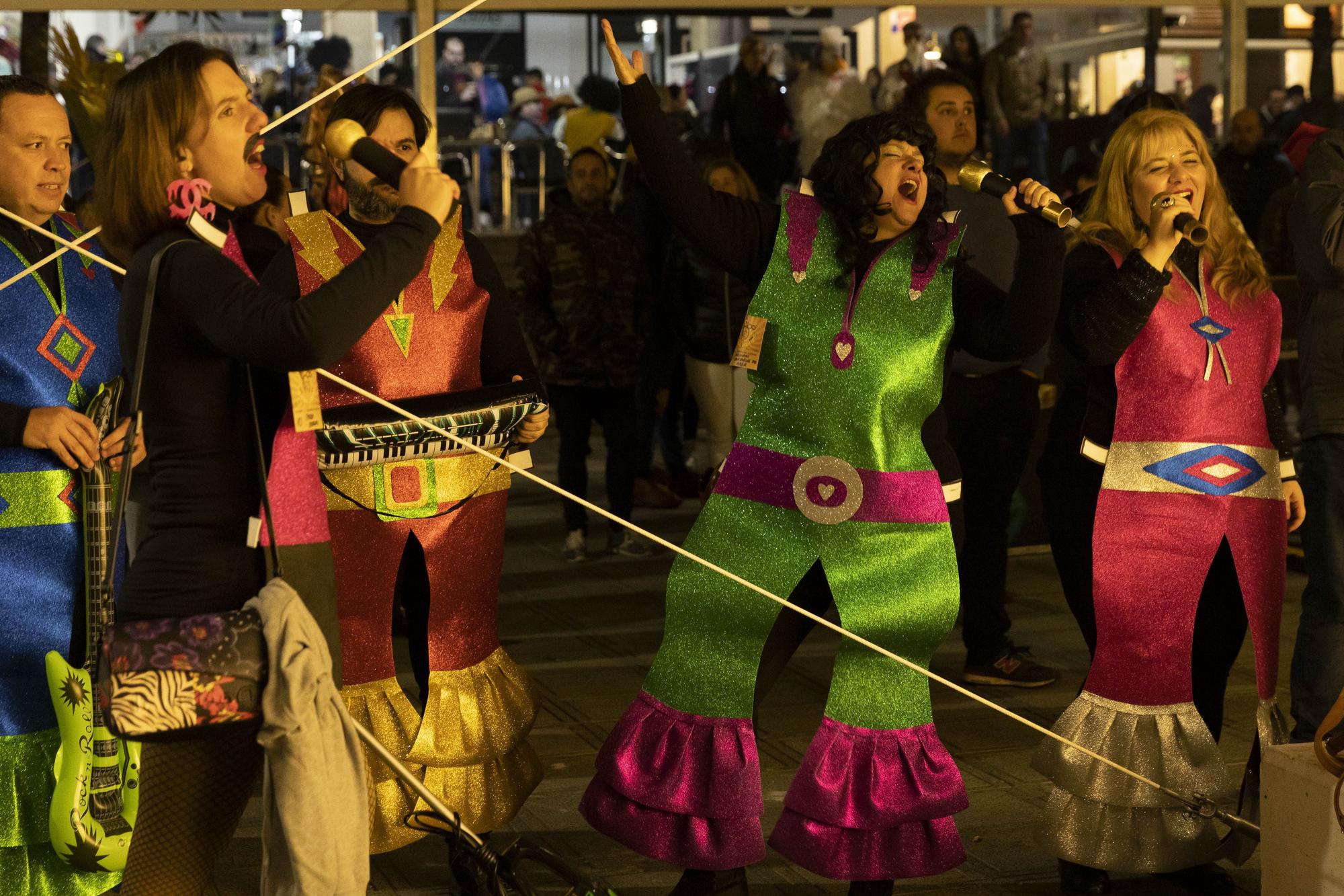 En imágenes: así fue la gran fiesta nocturna del Antroxu en Posada de Llanera