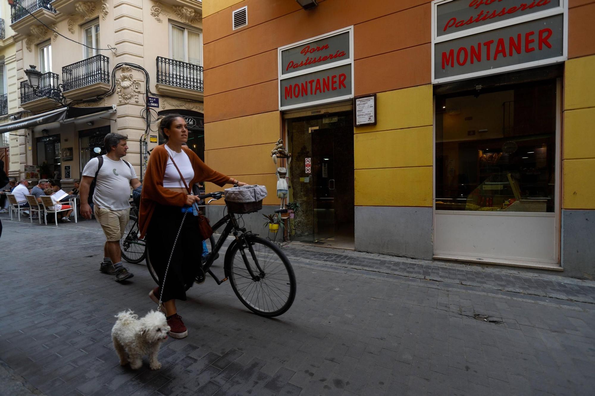 El comercio tradicional desaparece del centro de València por los altos alquileres