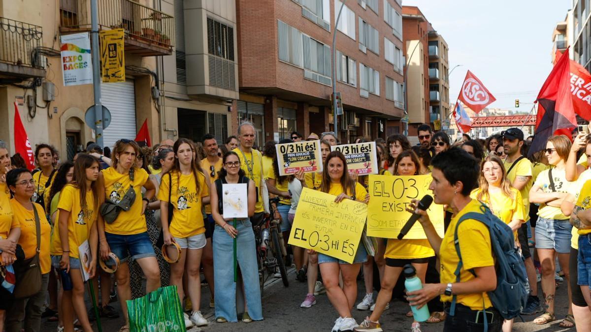 El col·lectiu 0-3 agafa protagonisme a la protesta d'Educació a Manresa