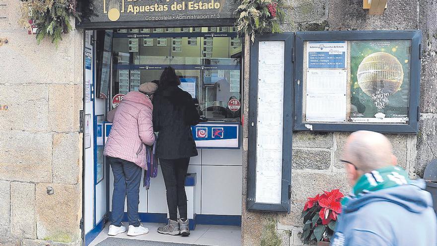 Los loteros coinciden en el éxito de ventas para el sorteo de Navidad, con cifras por encima del Xacobeo