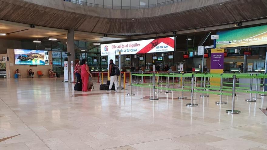 El aeropuerto Tenerife Norte, en días pasados.