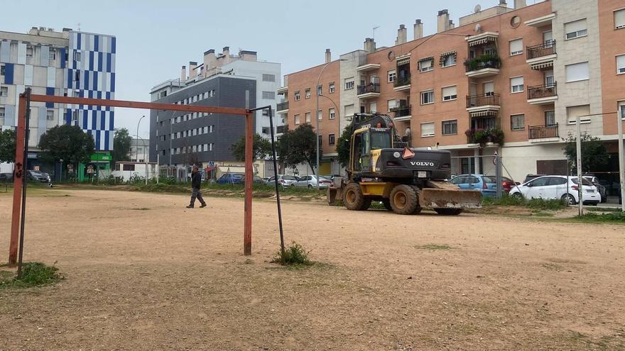 Comienzan los trabajos de limpieza previos a la construcción de la nueva comisaría de la Policía Nacional en Córdoba