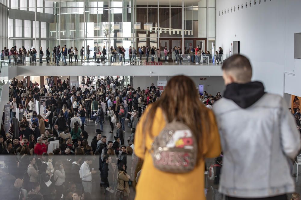 Más de 7.000 inscritos en la Fira de l'Ocupació